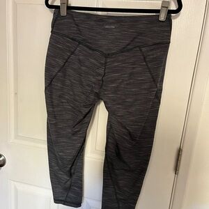 Gray Athletic Leggings Patagonia crop size large